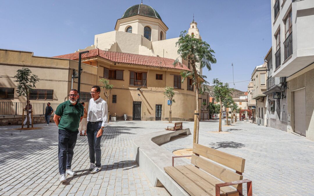 Finaliza la reurbanización del entorno de Santa Ana